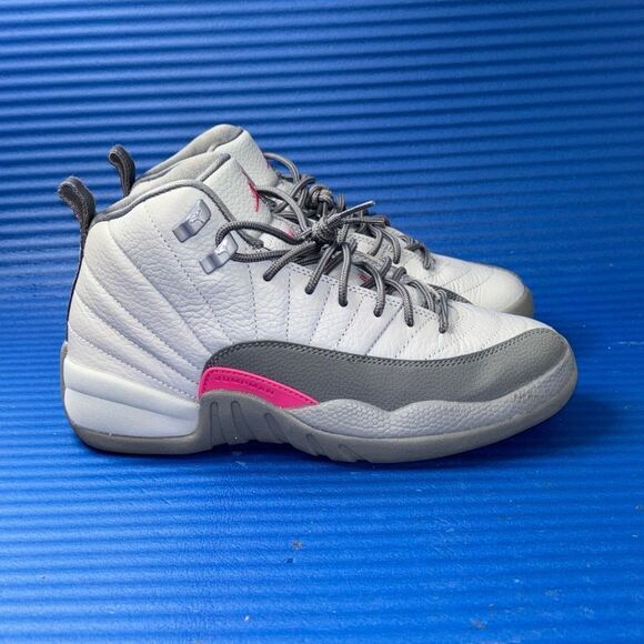 Nike Air Jordan 12 Wolf Grey Vivid Pink GS Size 510815-029